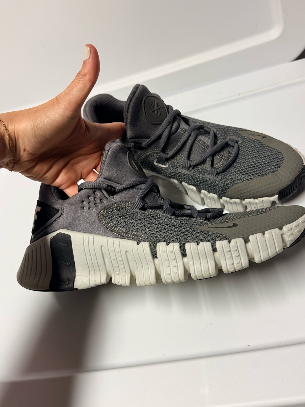 NIKE FREE METCON 4 IRON GREY